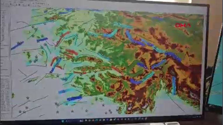 Deprem profesörü en yakın ve yüksek riskli bölgeyi açıkladı: Bölgede kırılmamış varlar var - Resim: 6